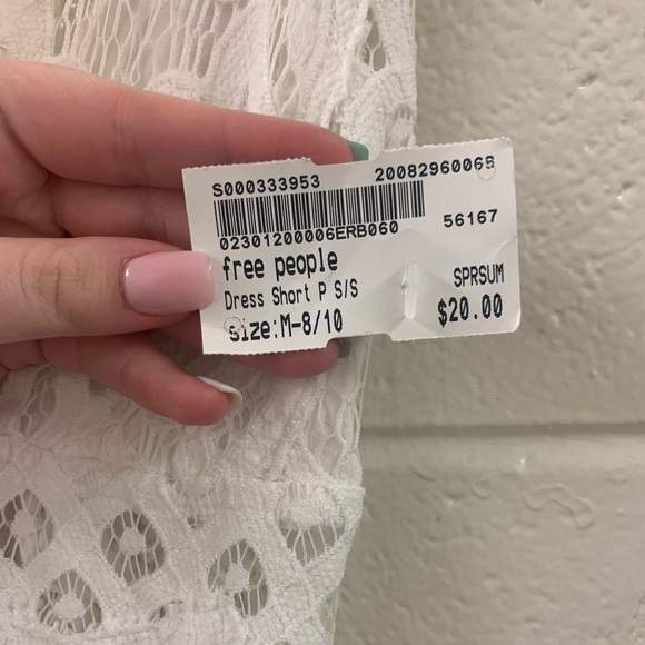 White dress - Picture 2 of 3